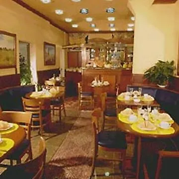 Hotel Little Paris Frankfurt am Main 3*,